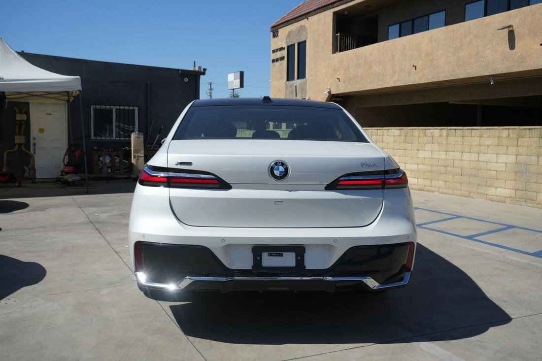 Sedan in San Gabriel, CA, United States 5 - 19040867
