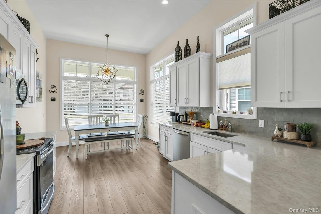 Condominio en Yaphank, Nueva York, Estados Unidos 4 - 17549778