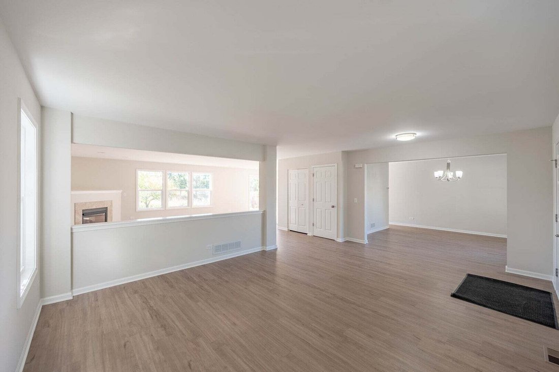 Casa a Lindenhurst, Illinois, Stati Uniti 4 - 19039986