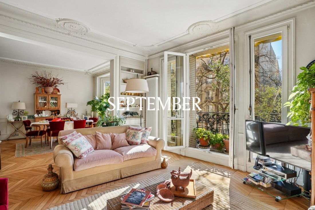 Apartment in Invalides, Paris 7e Arrondissement, Paris 5 - 19041455