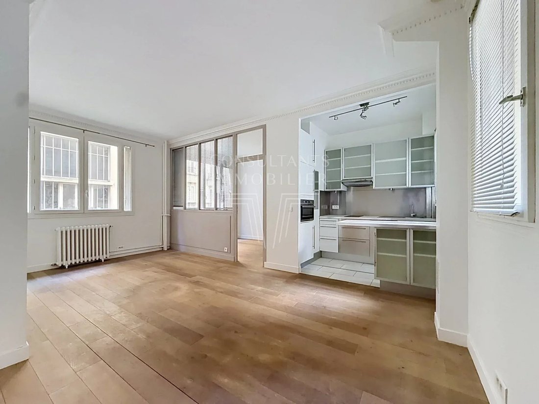 Apartment in Courcelles-Wagram, Paris 17e Arrondissement, Paris 2 - 19037155