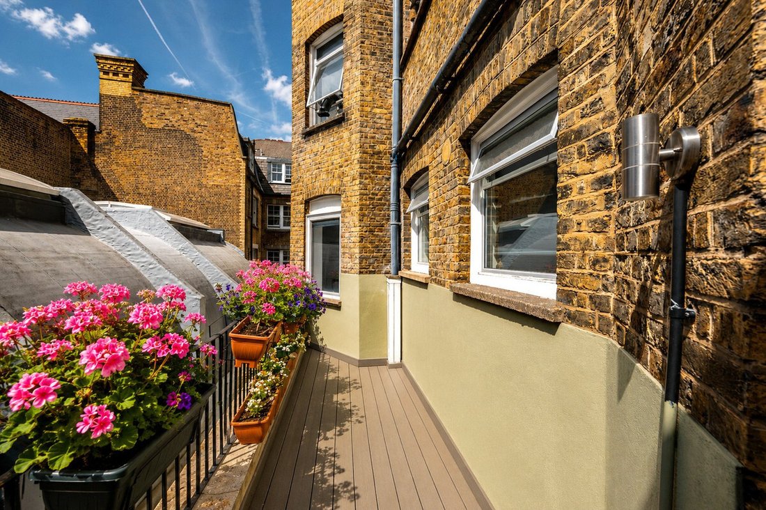 Apartment in Soho, England 2 - 19039103