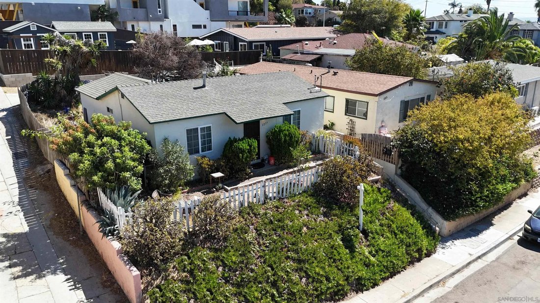San Diego, California, United States 1 - 19039907
