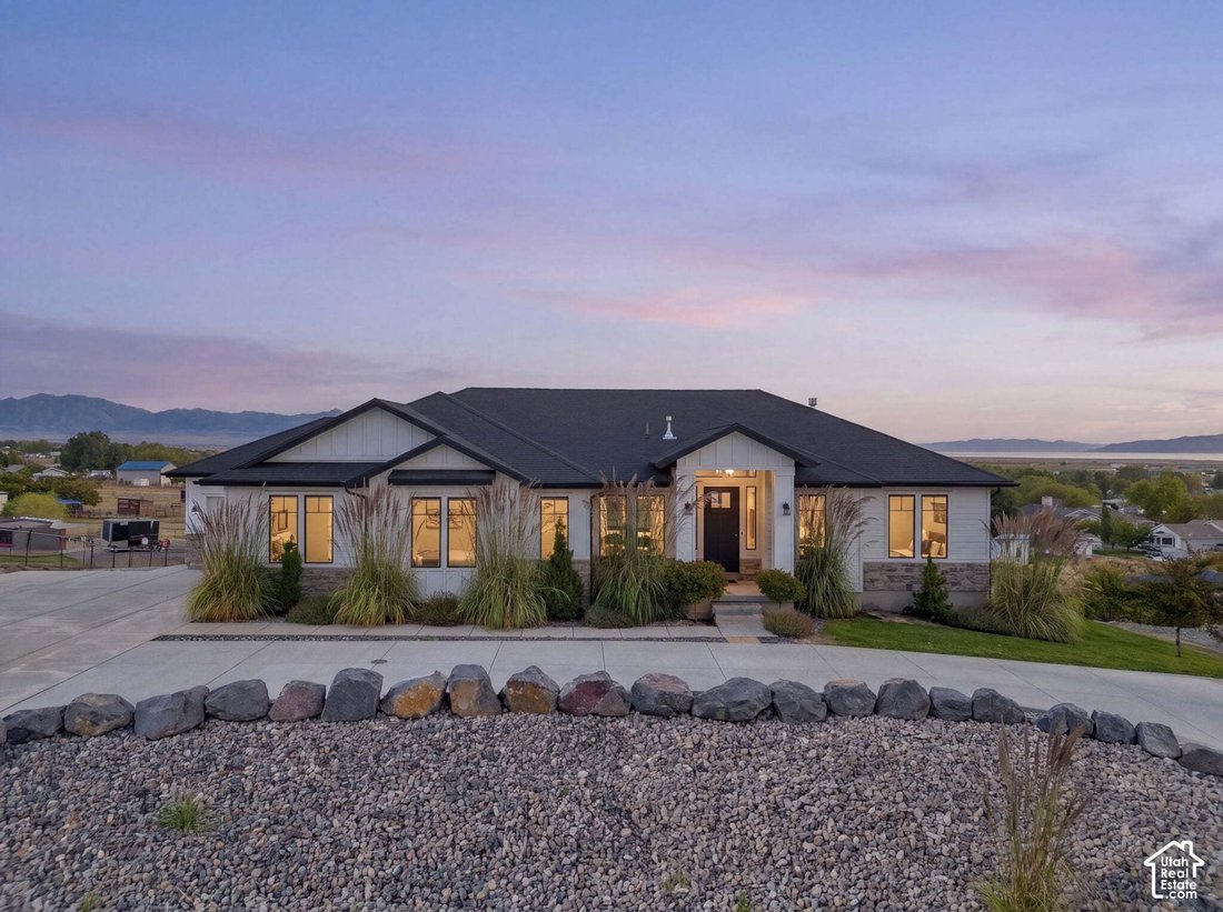 House in Erda, Utah, United States 1 - 19039673