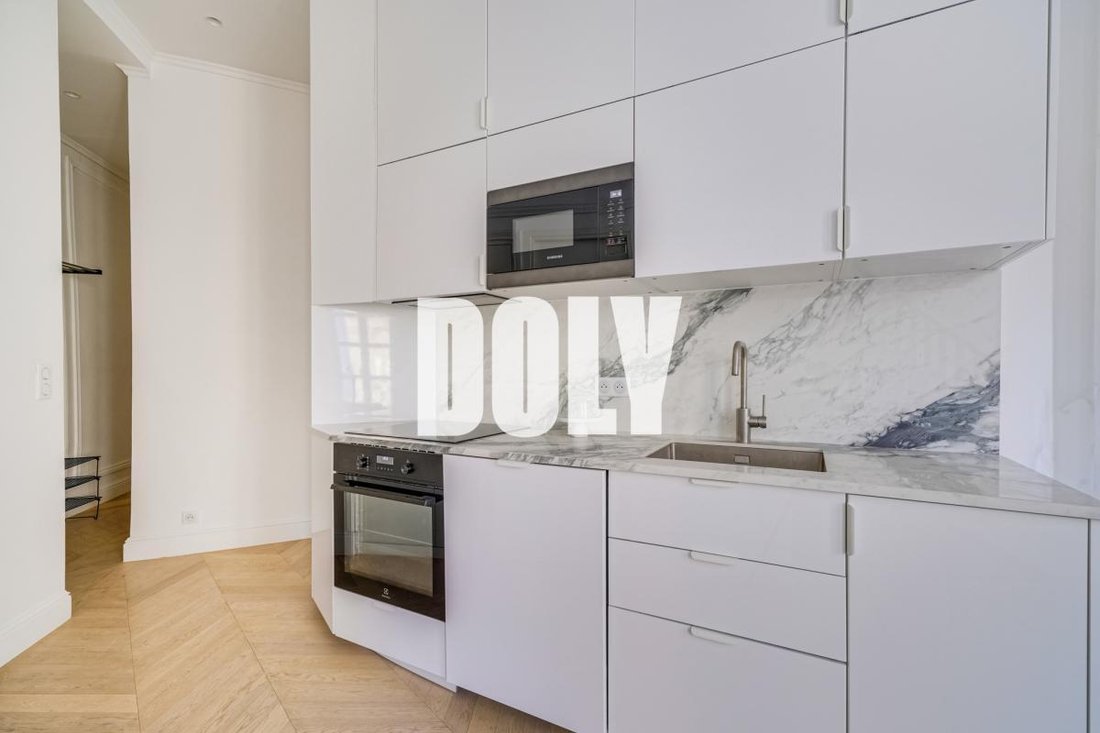 Apartment in Les Halles, Paris 1er Arrondissement, Paris 4 - 19037441