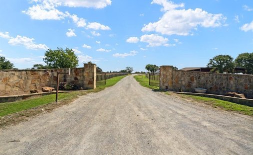 Farm Ranch in Weatherford, Texas, United States 1