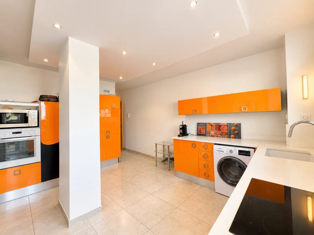 Apartment in La Source, Cannes, France 5 - 19040543