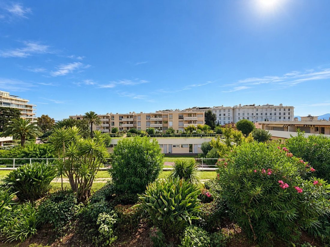Apartment in La Source, Cannes, France 3 - 19040543