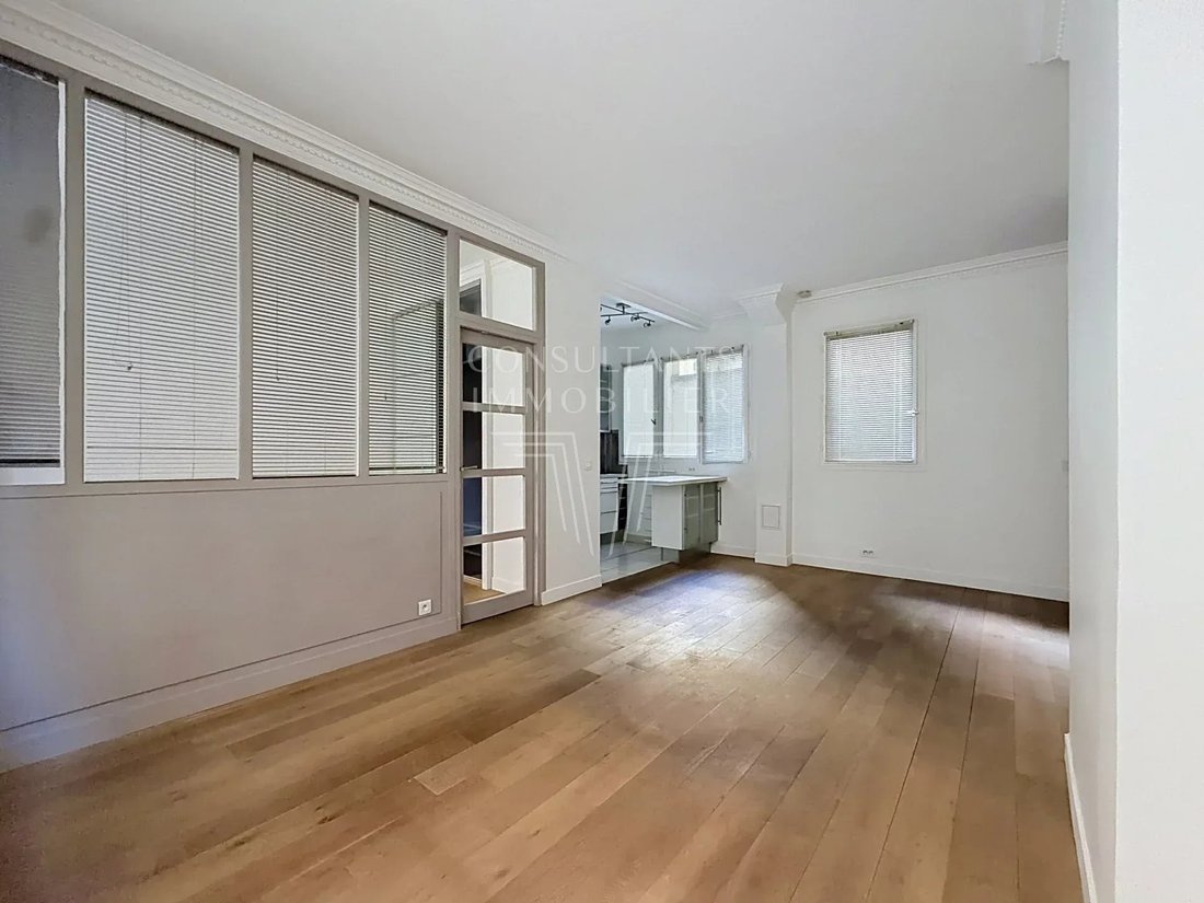 Apartment in Courcelles-Wagram, Paris 17e Arrondissement, Paris 5 - 19037155