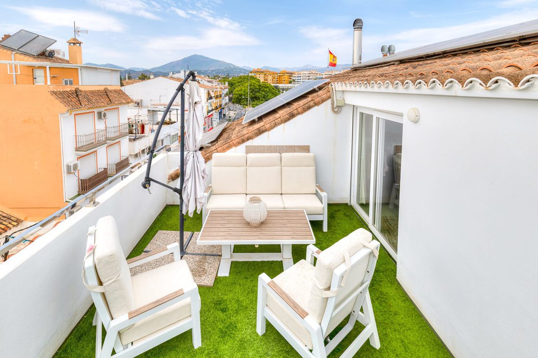 Penthouse in San Pedro de Alcantara, Andalusia, Spain 2 - 19039446