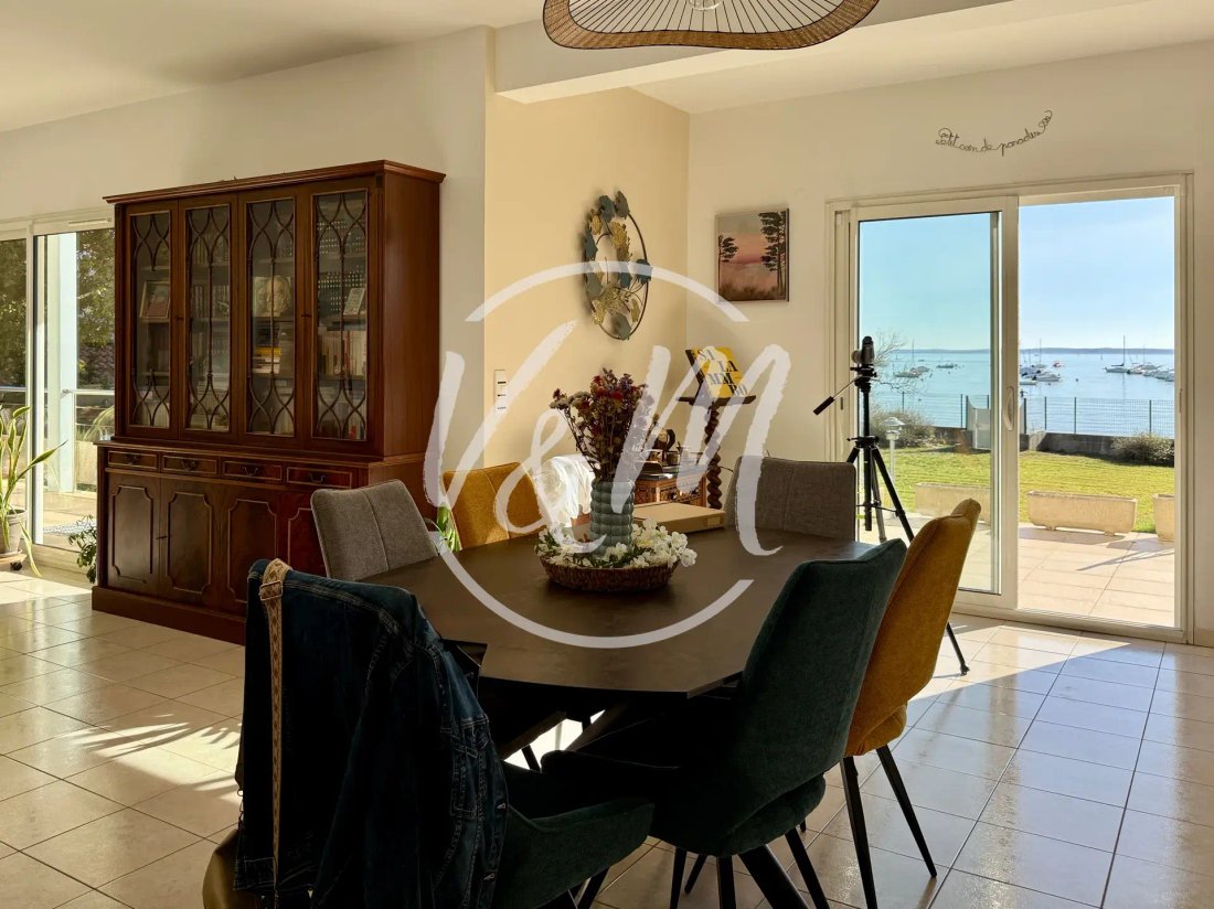 Villa in Nord Est, Andernos-les-Bains, France 5 - 19037554
