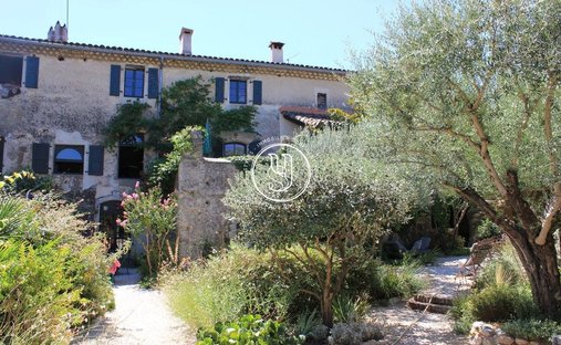 Villa in Uzès, Occitania, France 1