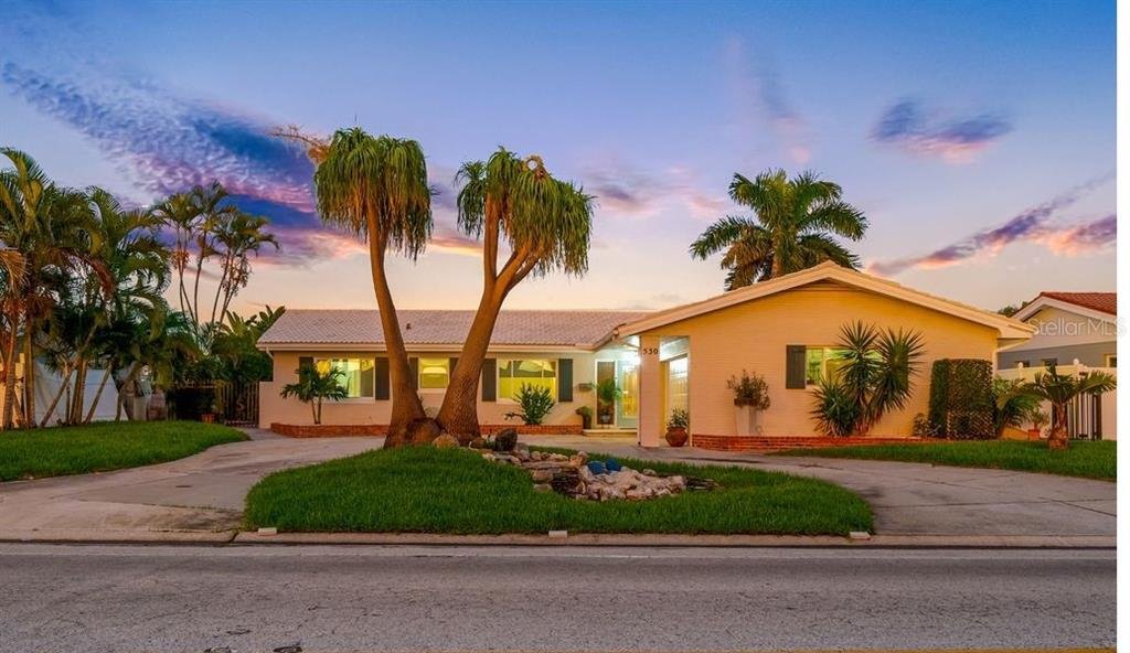House in St. Petersburg, Florida, United States 1 - 19038152