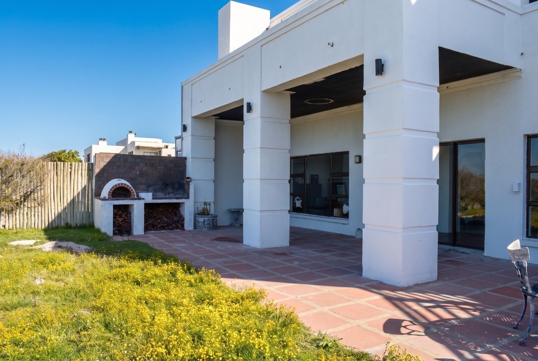 House in Cape Agulhas Local Municipality, Western Cape, South Africa 3 - 19037985
