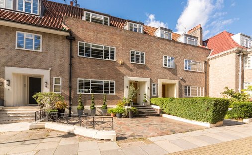 House in Hyde Park, Westminster, England 1