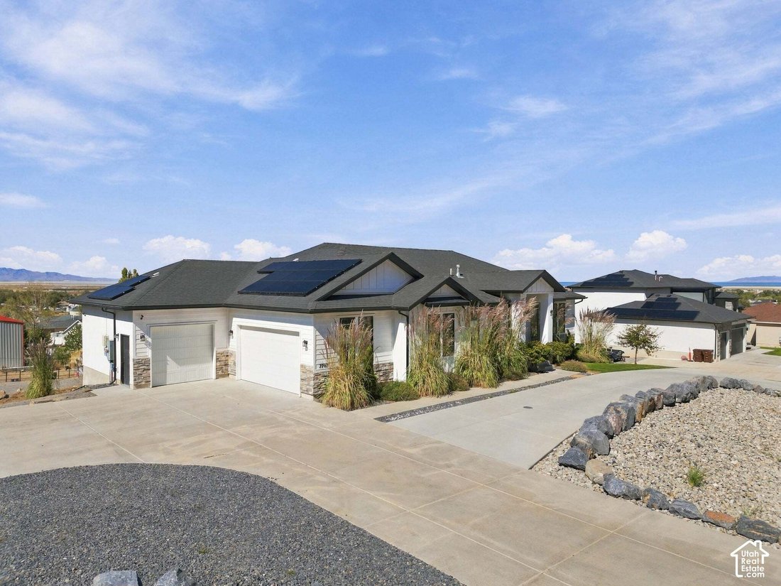 House in Erda, Utah, United States 4 - 19039673