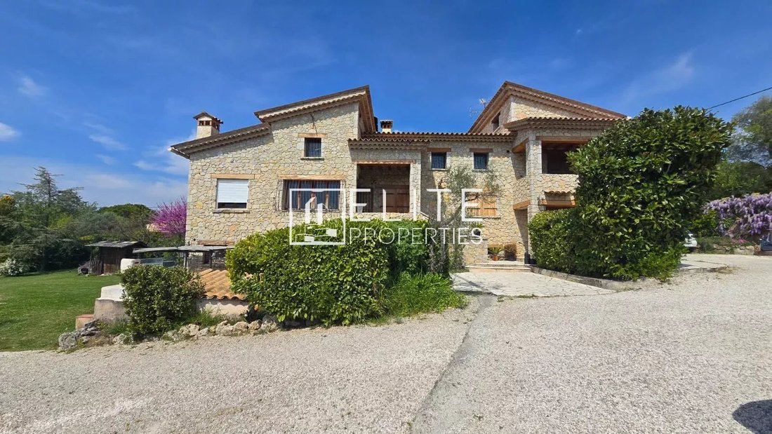 House in Grasse, Provence-Alpes-Côte d'Azur, France 3 - 19040536