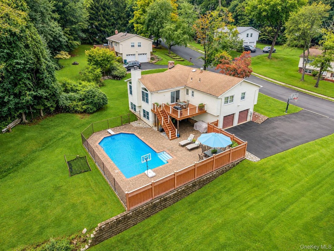 Casa en Valley Cottage, Nueva York, Estados Unidos 1 - 19037649