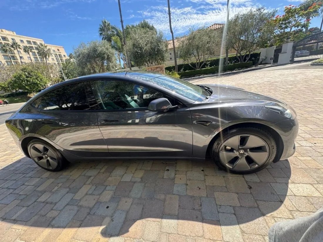 Sedan in Riverside, CA, United States 3 - 19042276