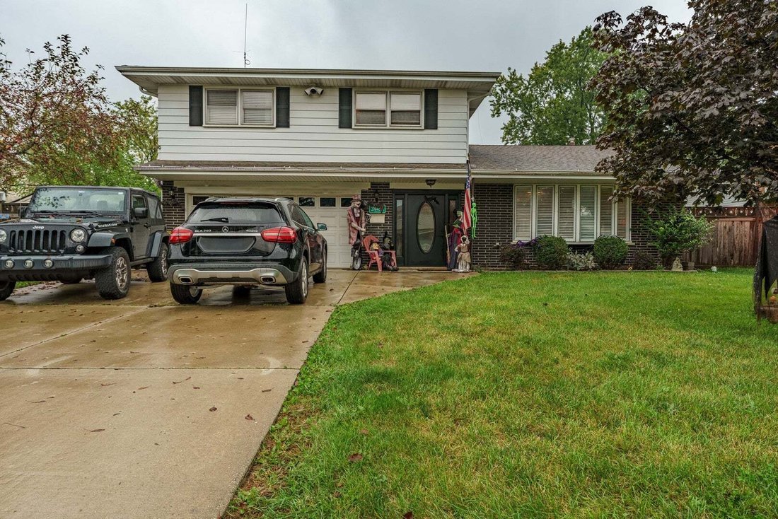 Casa a Elmhurst, Illinois, Stati Uniti 1 - 19042111