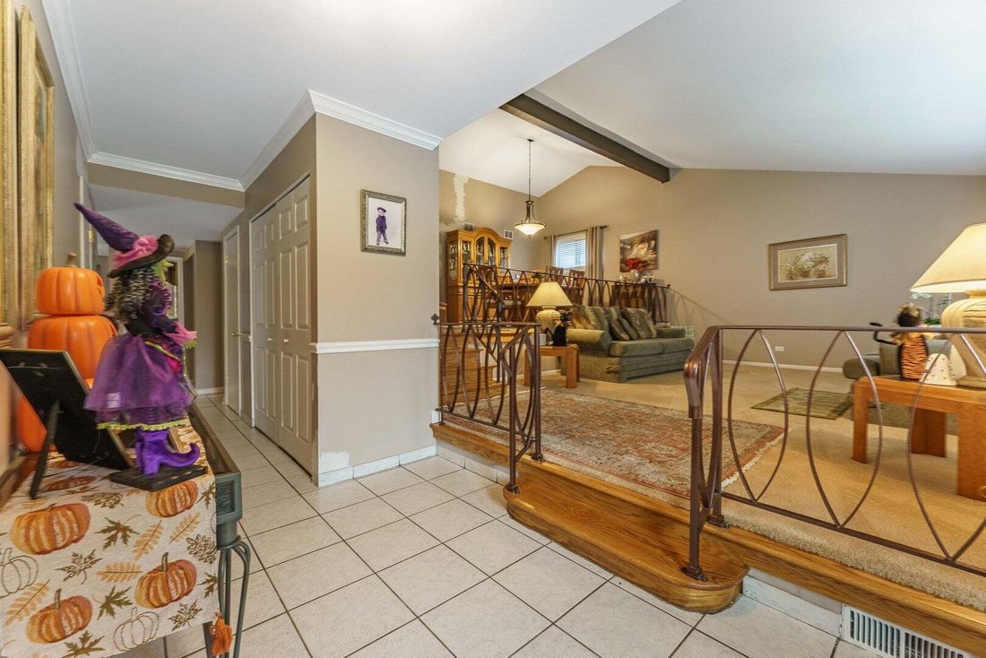 Casa a Elmhurst, Illinois, Stati Uniti 3 - 19042111