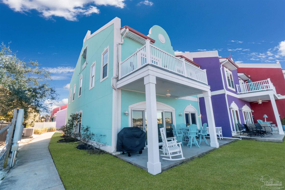Townhouse in Pensacola, Florida, United States 4 - 19042217