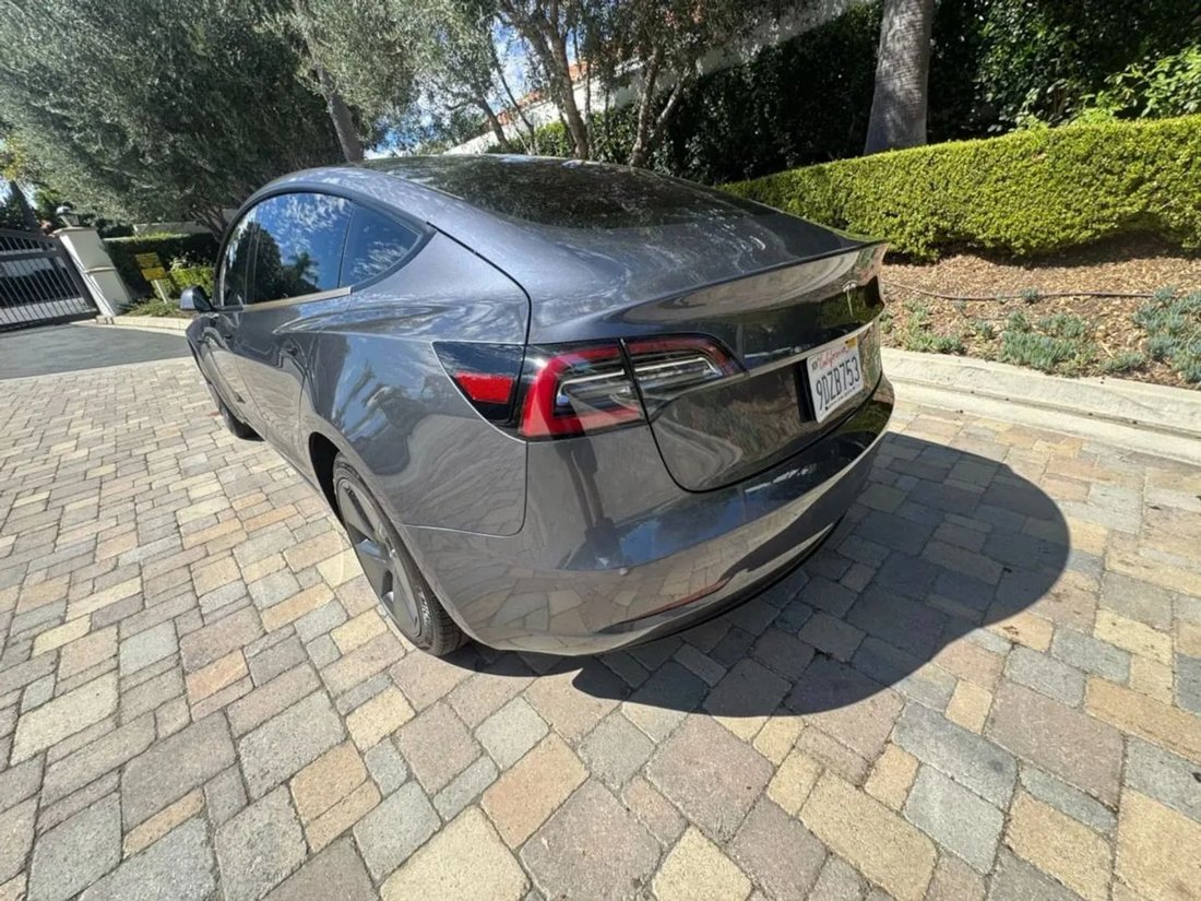 Sedan in Riverside, CA, United States 5 - 19042276