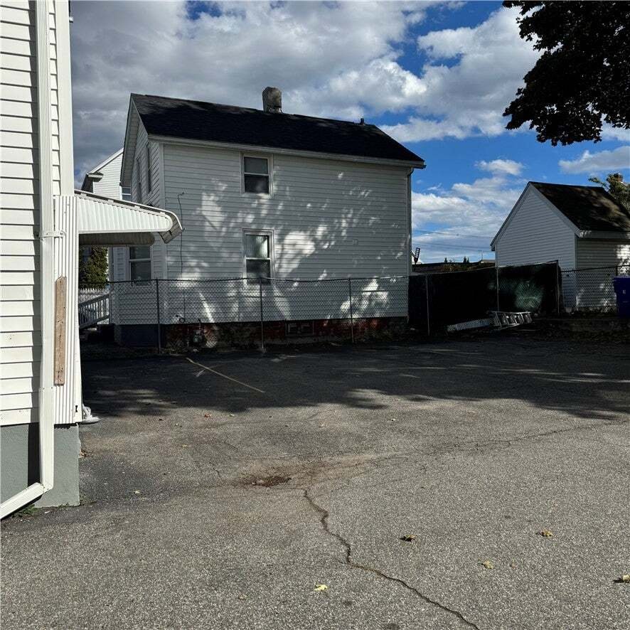 Andere in Cranston, Rhode Island, Vereinigte Staaten 5 - 19041723