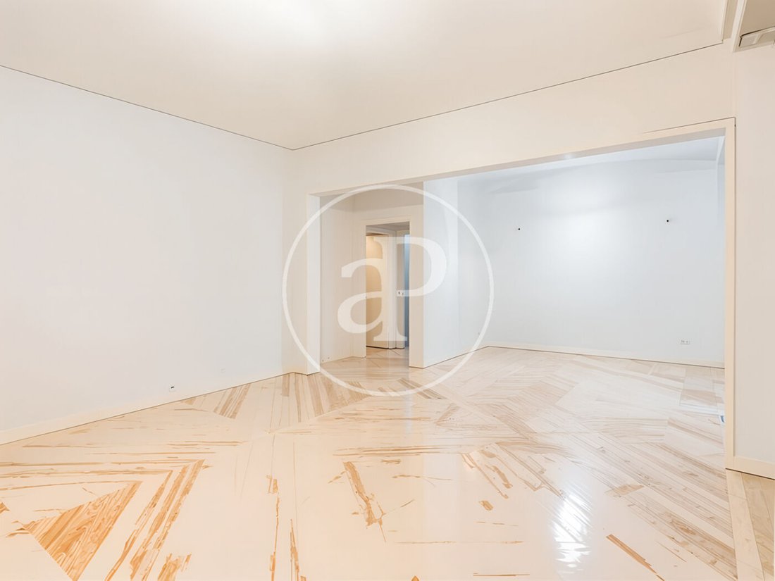 Apartment in Chamberi, Madrid, Spain 4 - 19042011