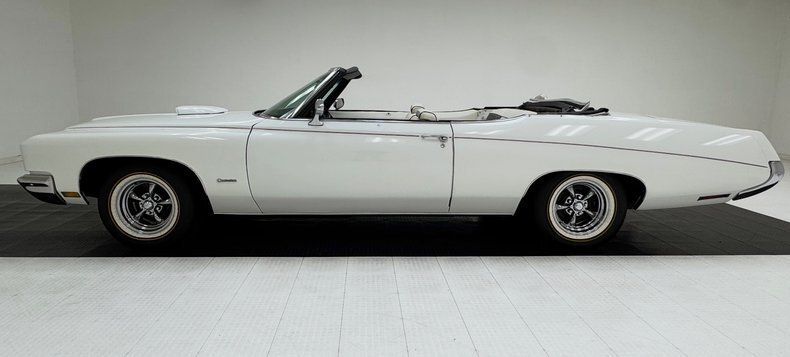 Cabriolet in Morgantown, United States 4 - 19042065