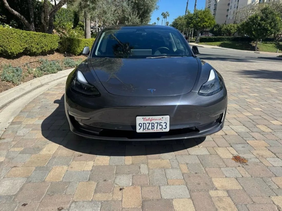 Sedan in Riverside, CA, United States 2 - 19042276