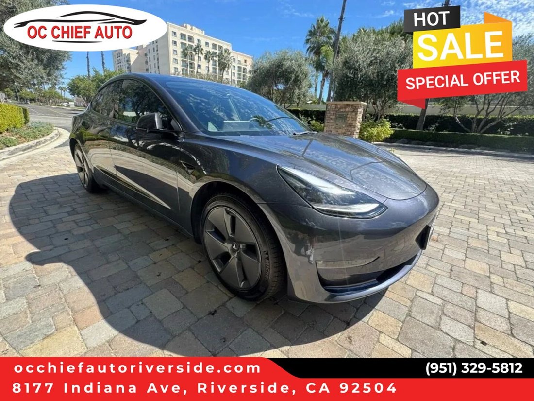 Sedan in Riverside, CA, United States 1 - 19042276