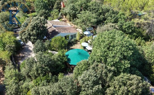 Casa en Est, Saint-Maximin-la-Sainte-Baume, Francia 1