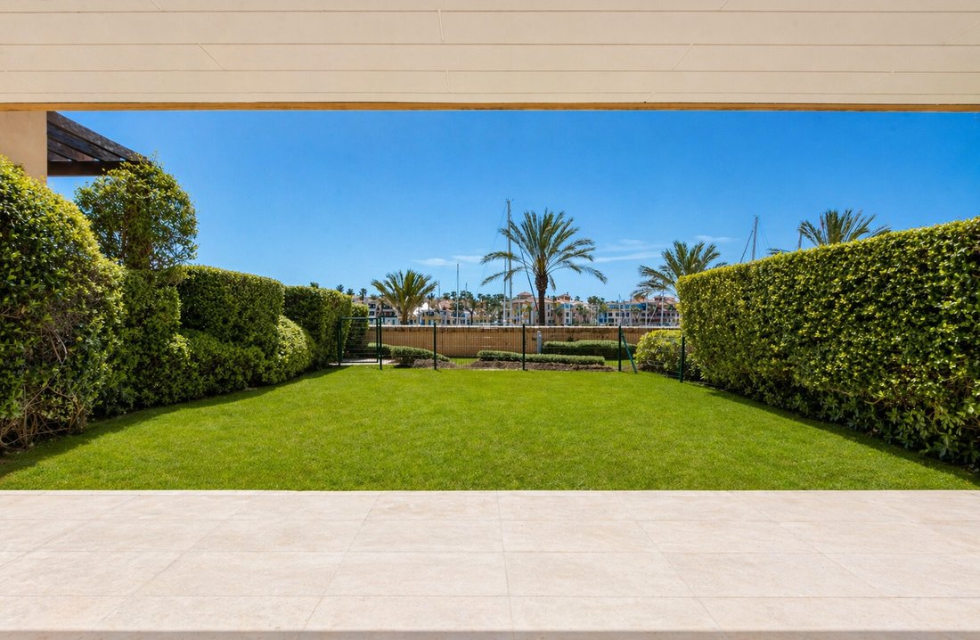 Apartment in Sotogrande, San Roque, Andalusia 1 - 19041690