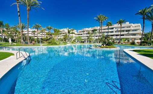 Apartment in San Pedro de Alcantara, Andalusia, Spain 1