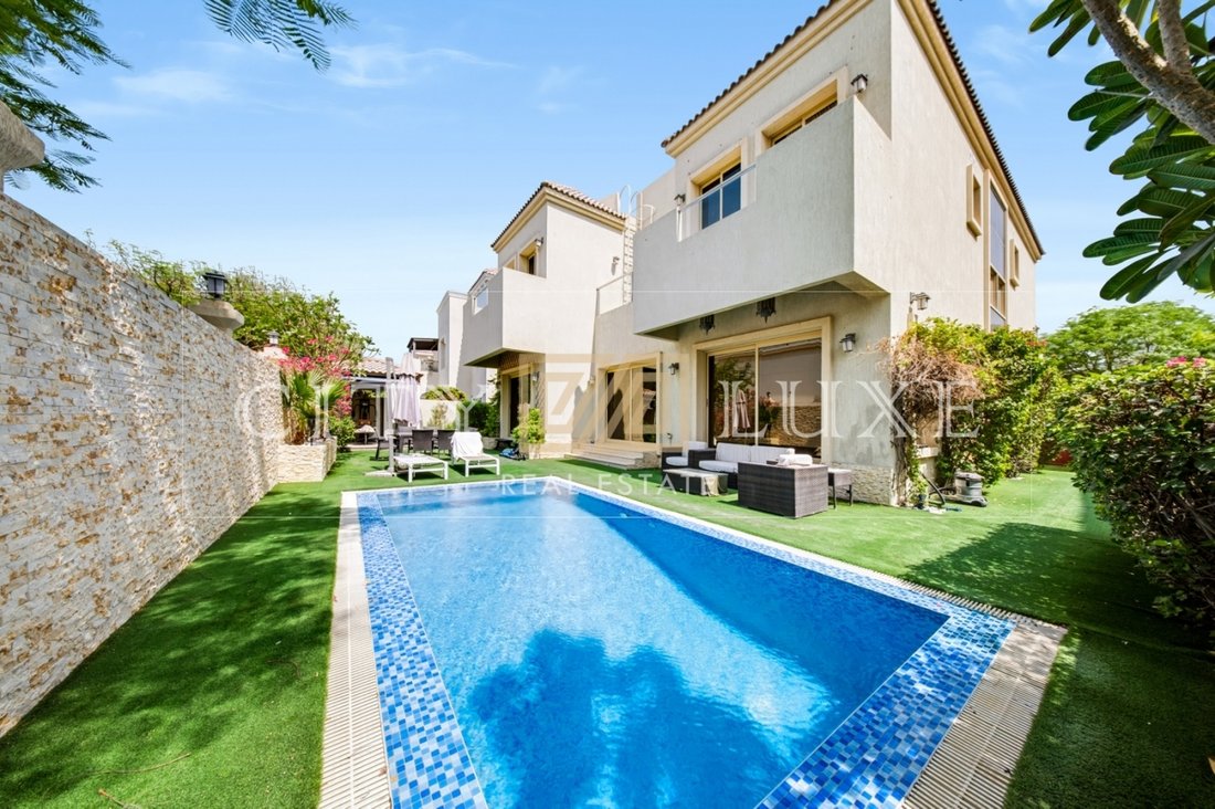 Villa in Dubai, Andorra 1 - 19042166