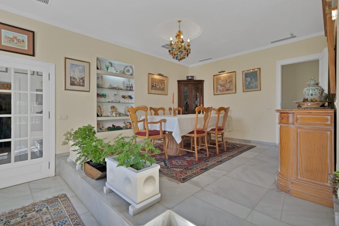 Villa in Nueva Andalucia, Marbella, Spain 1 - 19042060