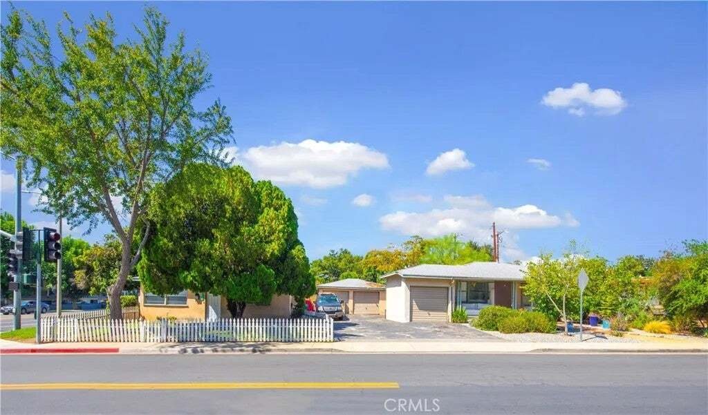 Appartement à Claremont, Californie, États-Unis 1 - 19042071