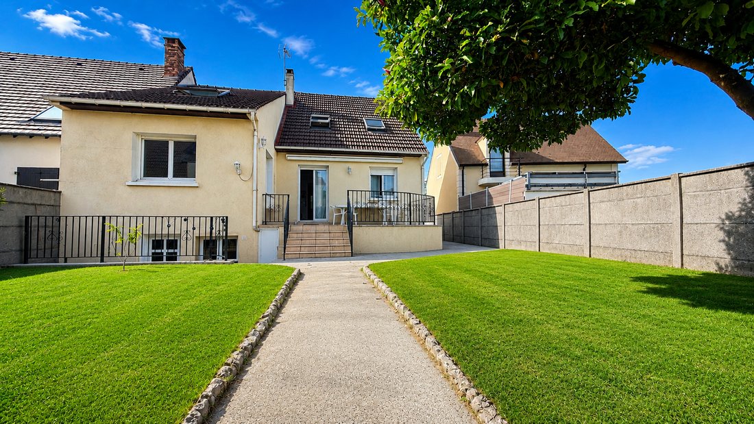 Casa en Pierre Lecorre, Paray-Vieille-Poste, Francia 2 - 19042200