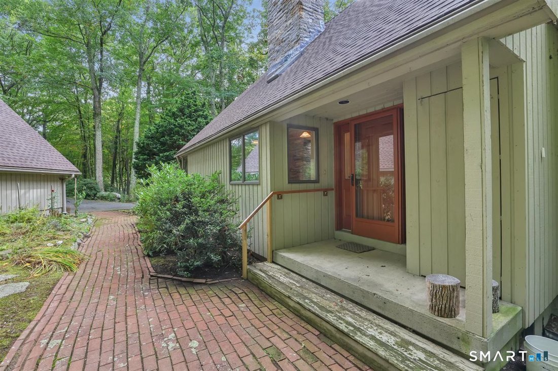 House in Burlington, Connecticut, United States 4 - 19042316