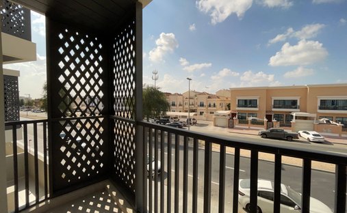 Apartamento en Mirdif, Dubái, Emiratos Árabes Unidos 1