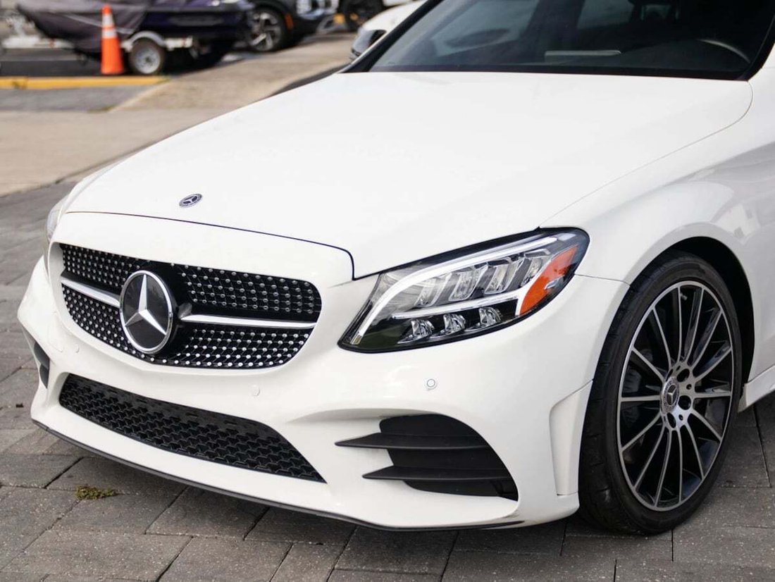 Sedan in Orlando, FL, United States 5 - 19042292