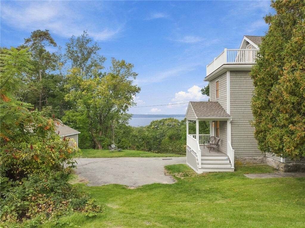 House in Tiverton, Rhode Island, United States 5 - 19041724
