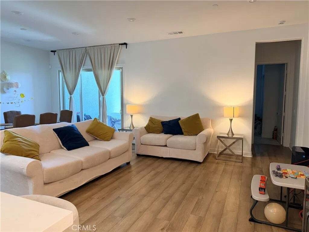 Condominio a Montebello, California, Stati Uniti 5 - 19042093