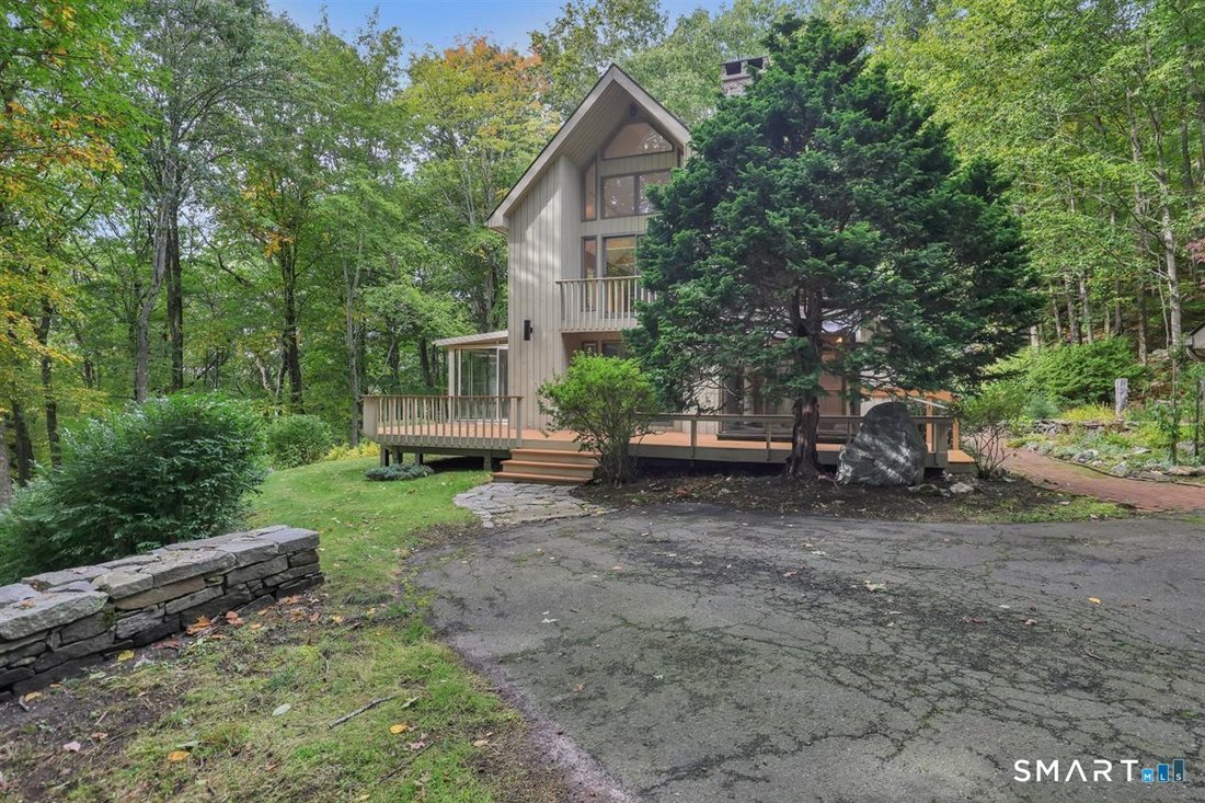House in Burlington, Connecticut, United States 2 - 19042316