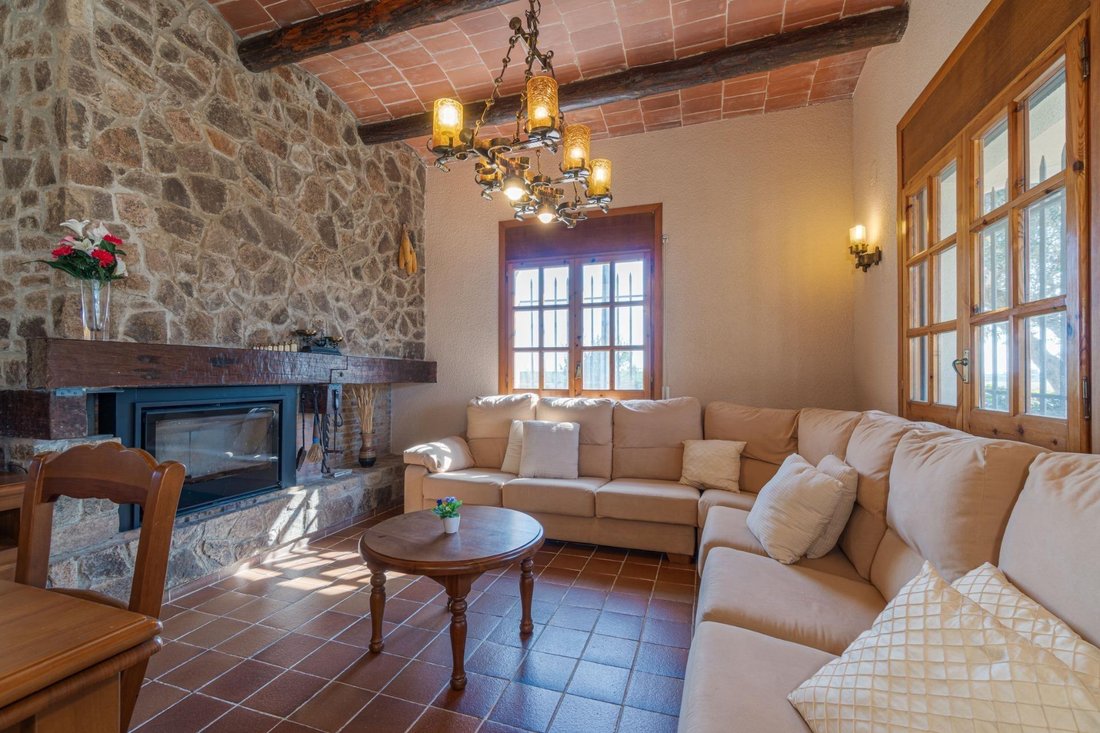 Villa in Sant Pere Pescador, Catalonia, Spain 4 - 19042039