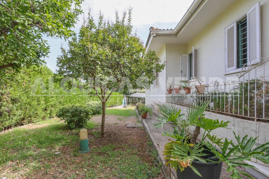 Villa in Mairena del Aljarafe, Andalusia, Spain 3 - 19042141
