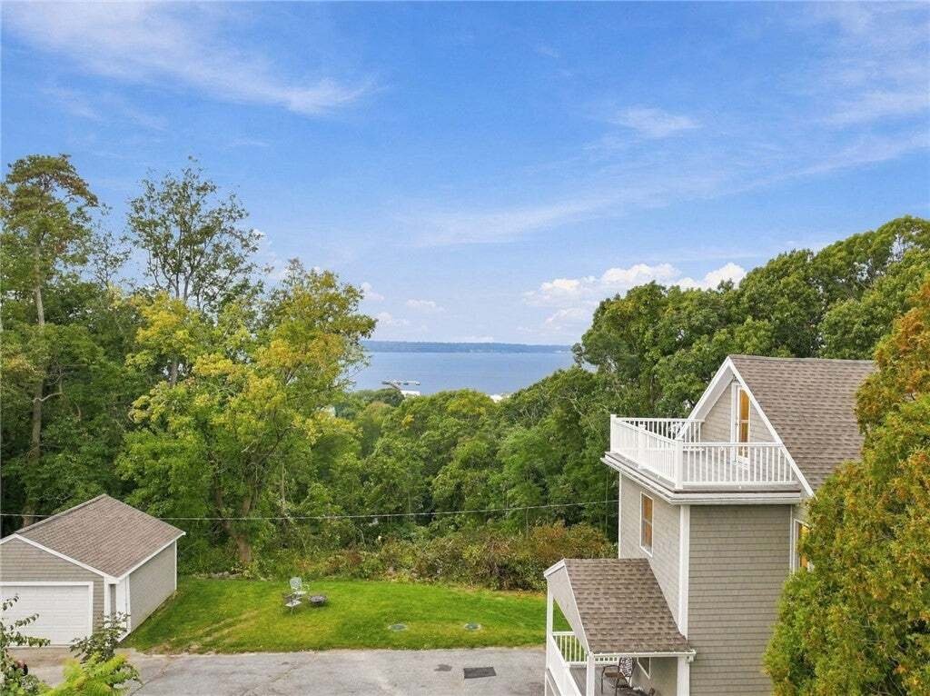 House in Tiverton, Rhode Island, United States 4 - 19041724