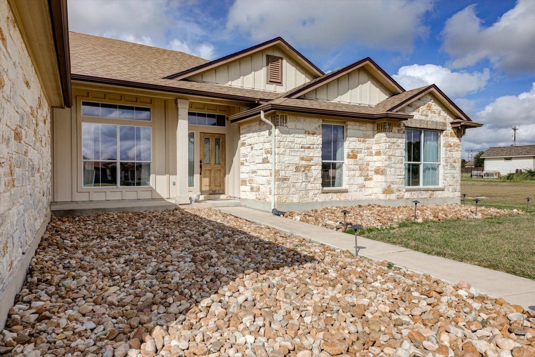 House in Liberty Hill, Texas, United States 2 - 19041729