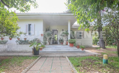 Villa in Mairena del Aljarafe, Andalusia, Spain 1